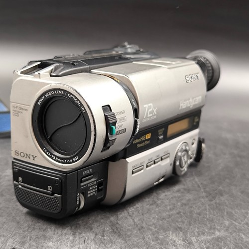 Sony ccd tr840e - ccd-tr840e, camera