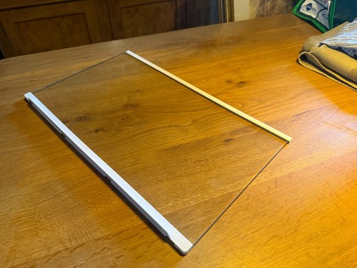 Currys essentials glass shelf - ,
