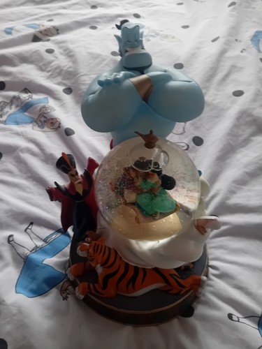Snowglobe disney aladdin snow - disney,
