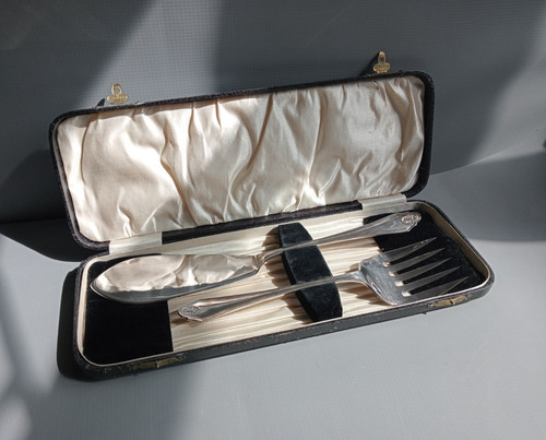 Silver plated fish servers - silver,