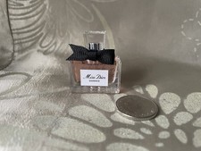Miss Dior Essence perfume