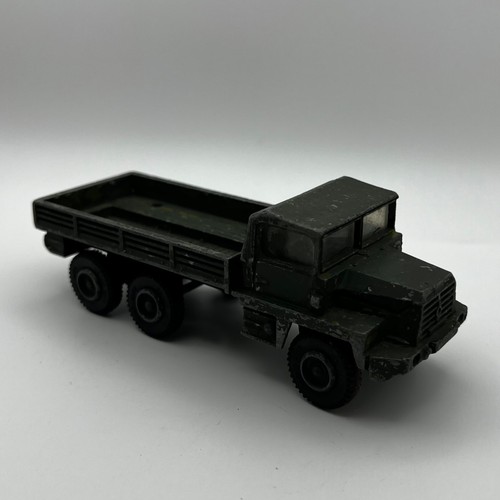 Vintage dinky toys - no, 824