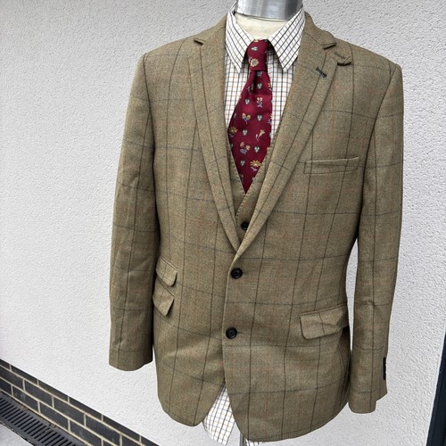 Moss bros 1851 green - moss,