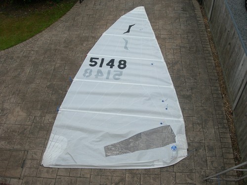 Solo dinghy sail - solo, north