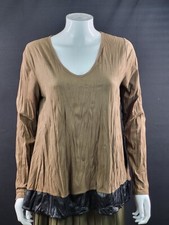 Lauren Vidal Crinkle Style Long Sleeve V Neck Top Size Medium Polyester Brown