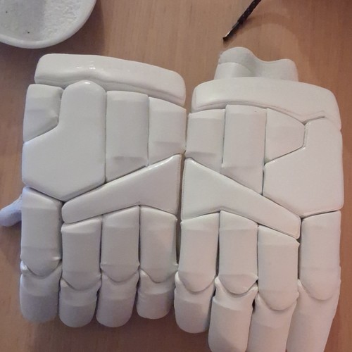 Cricket pads gloves - pads,,
