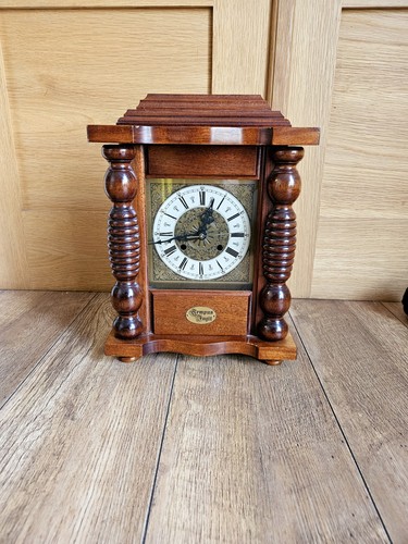 Vintage tempus fugit mahogany - ,