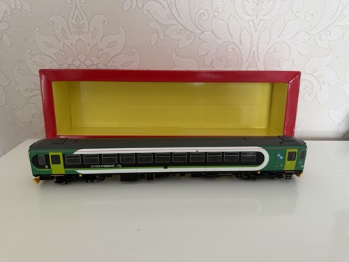 Hornby gauge class 153 dmu - hornby, oo