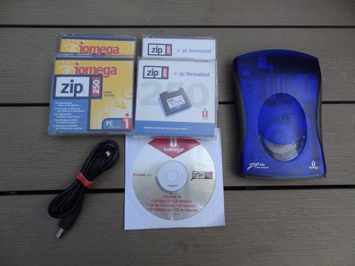 Iomega usb powered 250mb - usb,