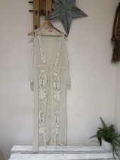 River Island Resort White