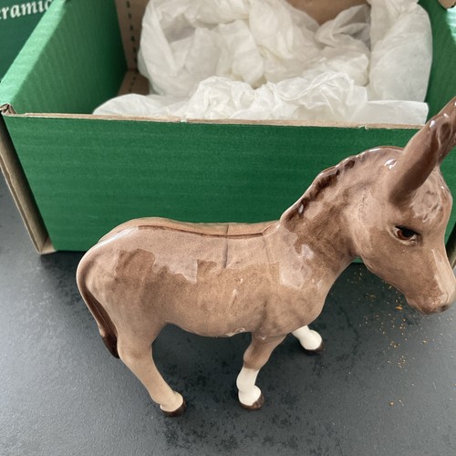 Beswick donkey foal - foal, number