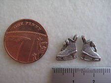 10 x Tibetan ICE SKATE charms