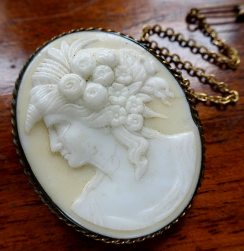 Antique victorian cream white - victorian,