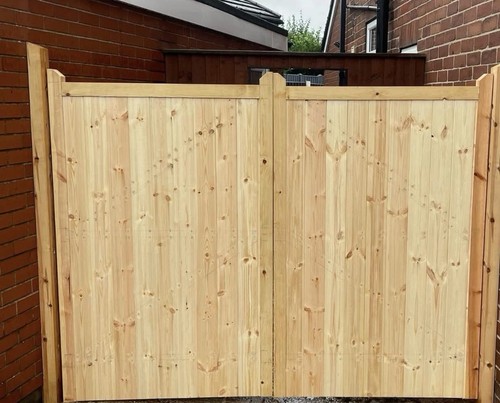 Wooden driveway gates - wooden,