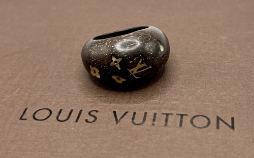 Louis vuitton burgsylvania - louis,
