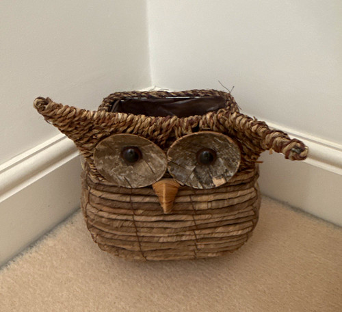 Small brown wicker owl shaped - small,