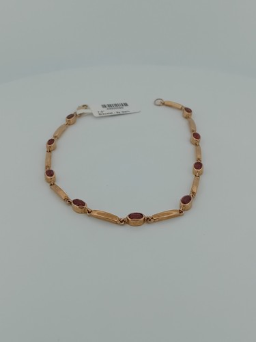 9ct yellow gold - yellow, garnet