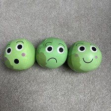 Christmas Sprout Juggling Balls