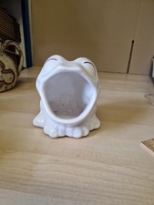 Vintage Ardingly White  Frog Planter 12cm X 11cm X 11cm
