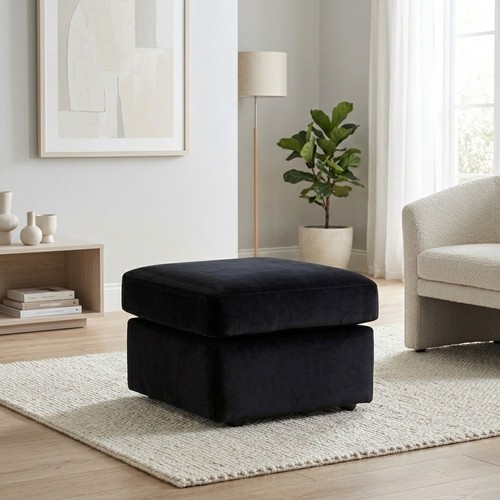 2c2 nicole chesterfield corner - nicole,