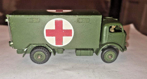 Dinky toys 626 military - dinky,