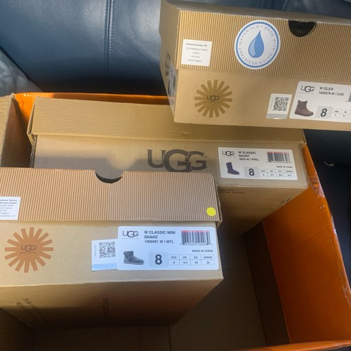 Uggs empty box - 3, x