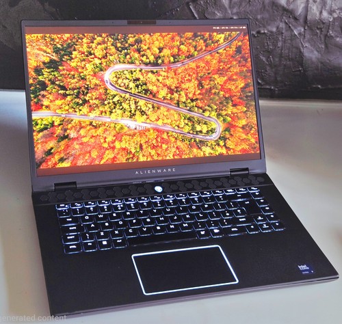 Alienware m16 intel core - r2,
