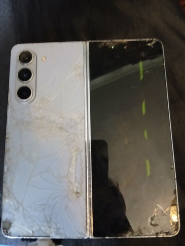 Broken phones job - job, spares