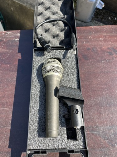 Samson microphone set - q7,