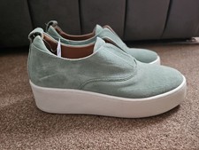 Next Platform Trainers Size 6