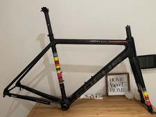 Focus Izalco Max Carbon Disc