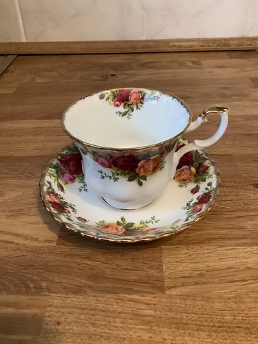 Old country roses royal albert - country,