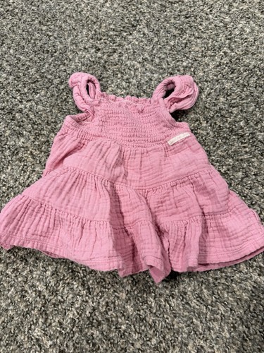 Pink stretchy sleeveless - stretchy,