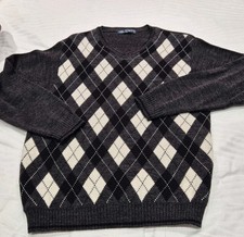 Vintage Tom Sayers  V-neck