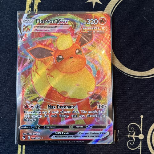 Pokemon tcg flareon vmax holo - flareon,