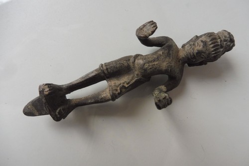 Antique bronze figure - bronze,