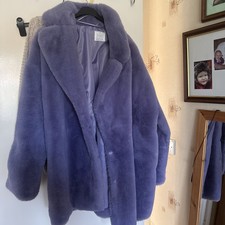 GORGEOUS BIG FLUFFY FAUX FUR