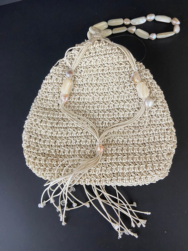 Hoss homeless string pearl - homeless.,