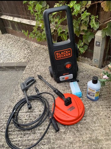 Black decker power washer - &,