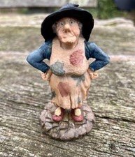 Terry Pratchett Nanny Ogg DW07 Clarecraft Discworld Miniature