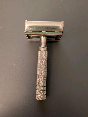 Vintage safety razor - razor, gillette