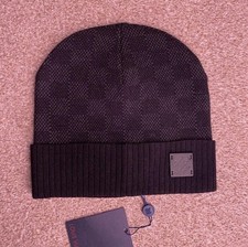 LV Beanie Black