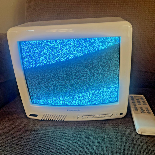 Vintage panasonic color tv - 11",