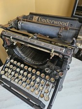 Typewriter vintage classic Underwood 