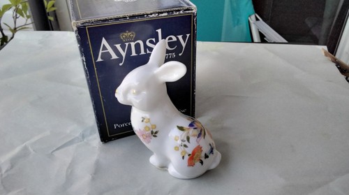 Vintage aynsley cottage - vintage, garden