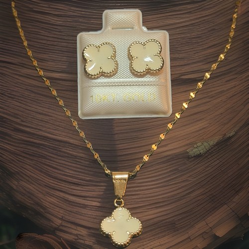 10k yellow gold clover - gold,