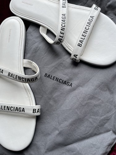 Balenciaga round flat 100 - round,