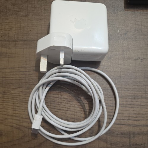 Apple a1947 61w type macbook - 61w,