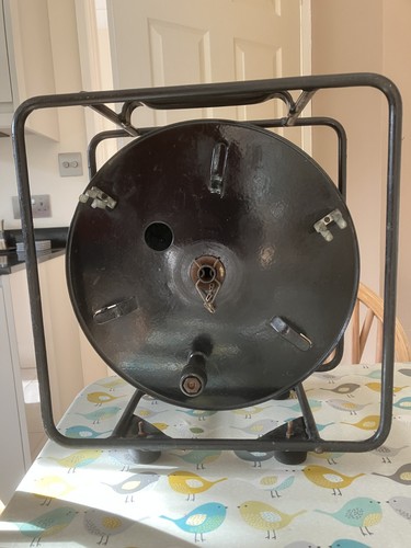 Professional cable drum for