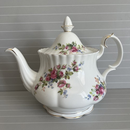 Royal albert moss rose - royal, bone